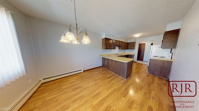 Building Photo - 2 br, 1 bath Apartment - 1929 N 11th St #3