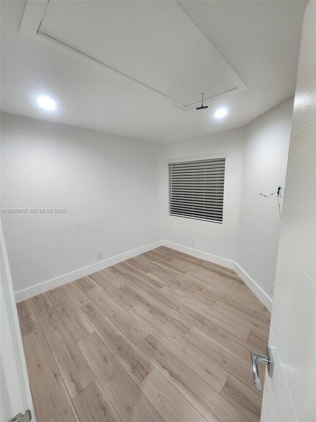 Foto del edificio - 6376 NW 170th Ln