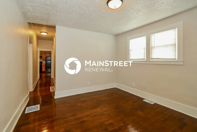 Foto del edificio - 3 Bedroom Pet-Friendly Home in Louisville,...