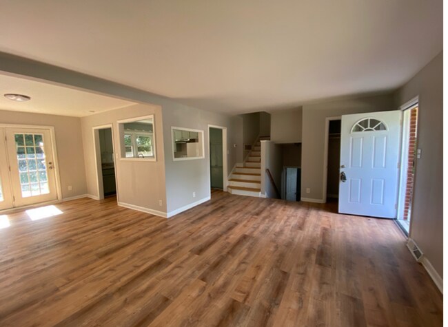 Foto del edificio - 3 BR/2BA | Newly Renovated Single Family Home | 1-Car Covered Parking | Large  backyard!