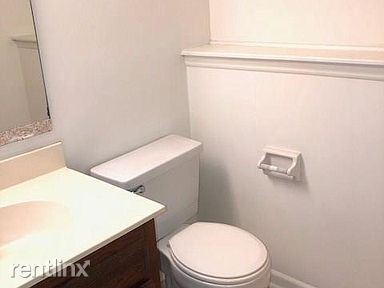 Building Photo - 3 br, 2.5 bath House - 203 Dark Oak Dr