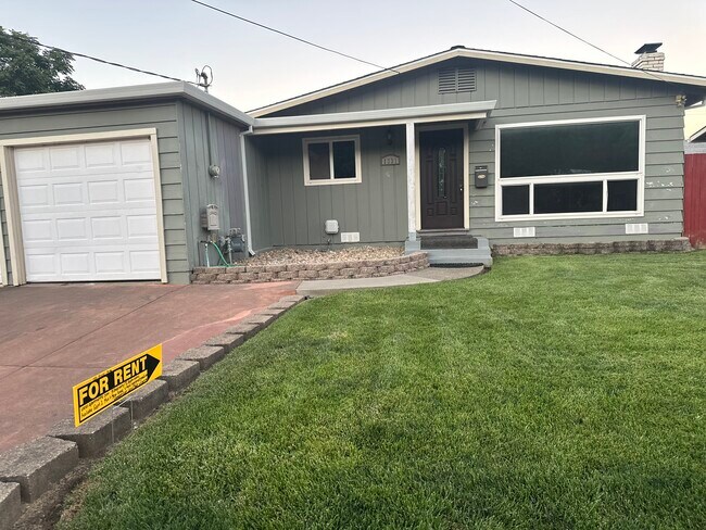 Foto del edificio - 1331 Rose Ave