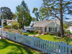 Building Photo - 3220 Palos Verdes Dr N