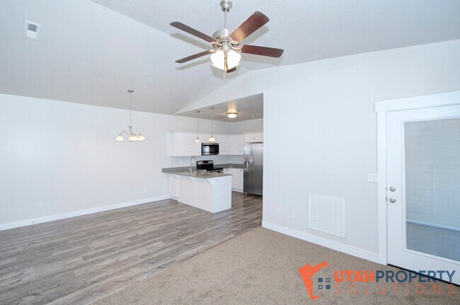 Foto del edificio - 626 N Sun Peak Dr