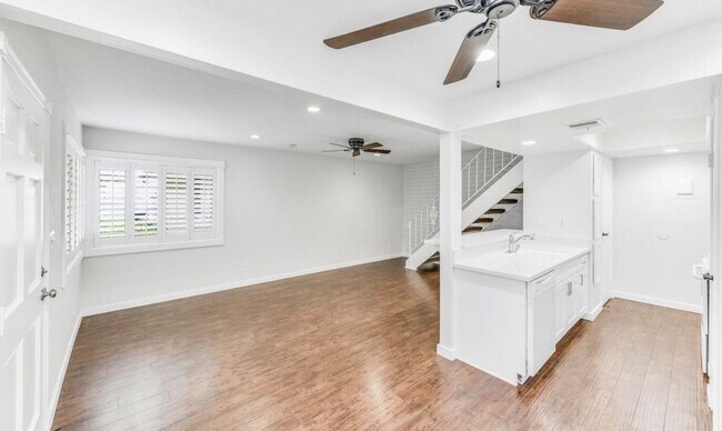 Foto del edificio - 16673 Viewpoint Ln