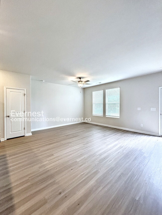 Foto del edificio - 2148 Willow Gln Dr