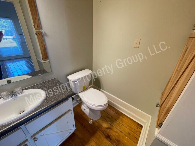 Foto del edificio - Efficiency 1BR/1.5BA FOR RENT