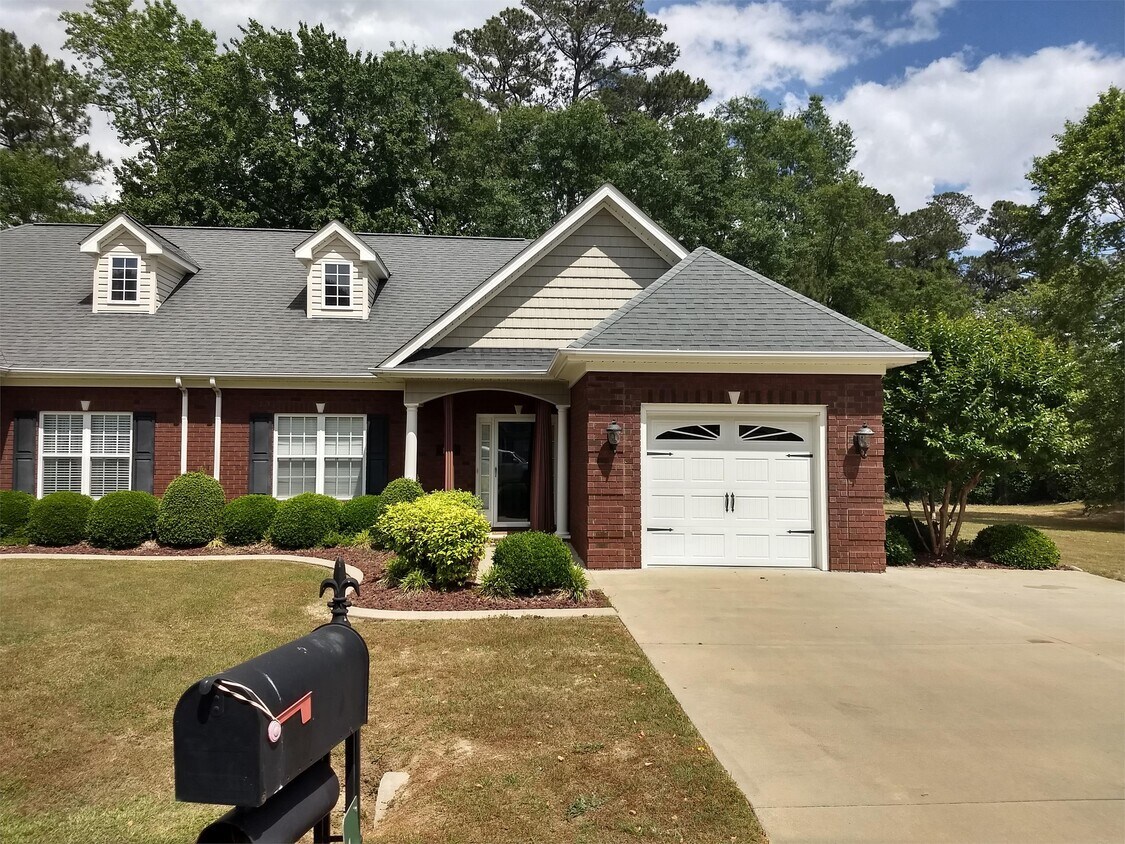 Primary Photo - 106 Dobbers Creek Dr