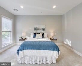 Building Photo - 2400 Brookmoor Ln