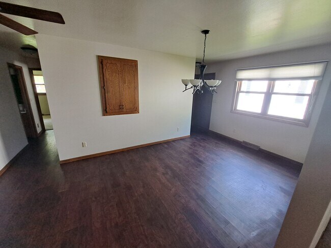 3402 - Dining Room - 3334 N 11th St