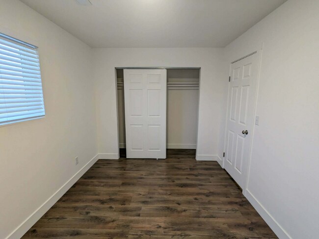 Foto del edificio - 341 E 2700 N