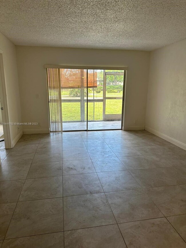 Building Photo - 1630 Embassy Dr