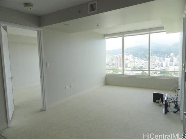 Building Photo - 1009 Kapiolani Blvd