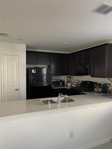 Foto del edificio - 2636 Kingsman Dr