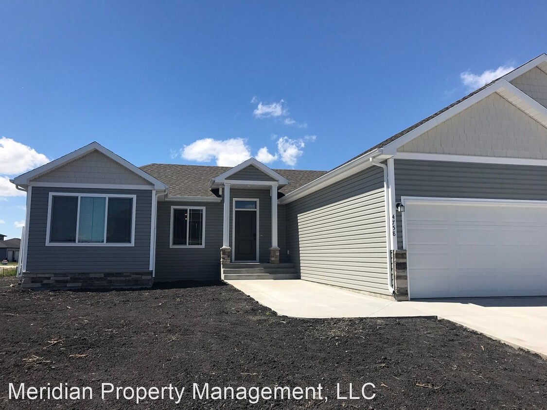 Primary Photo - 5 br, 3 bath House - 4758 6th St W