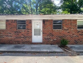 Building Photo - 962 Cedar Springs Rd SE