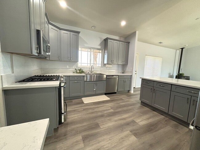 Building Photo - Beautiful Property Coming Soon!!!!