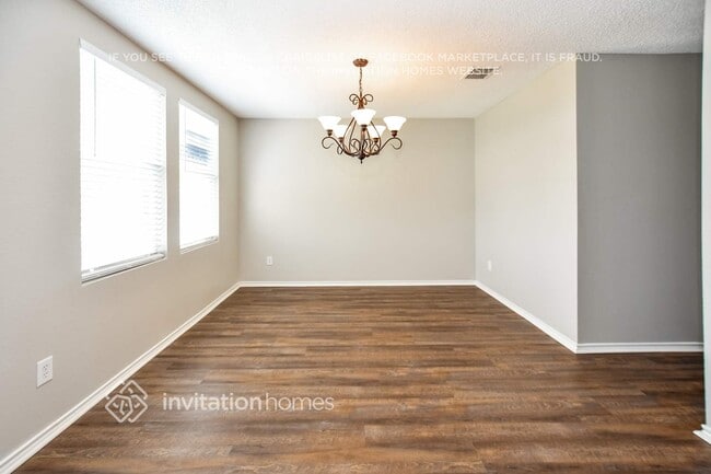 Foto del edificio - 2994 Coolwood Ln
