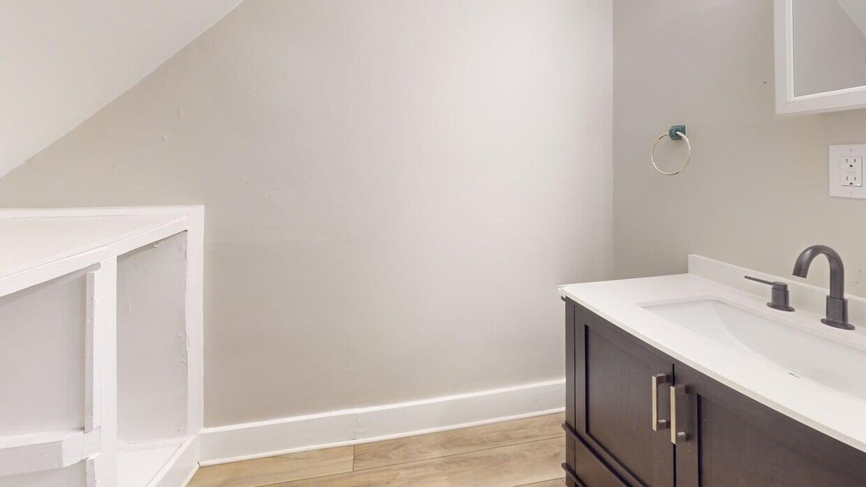 Foto del edificio - 764 Work Dr