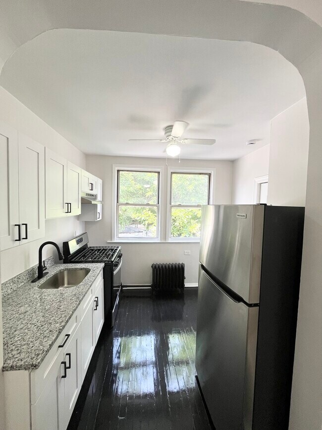 Foto del edificio - 948 N Kildare Ave