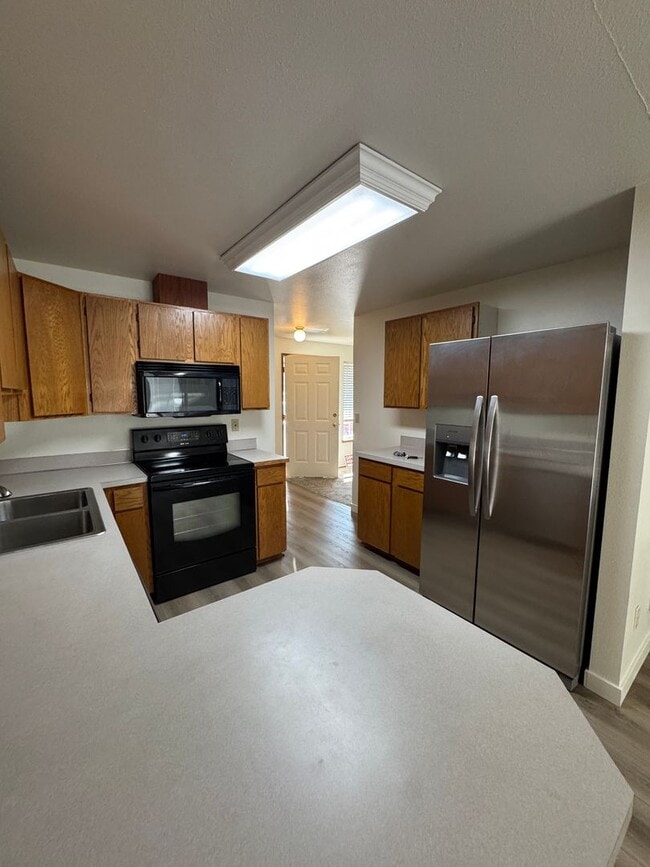 Building Photo - 1018 Holbrook Ct