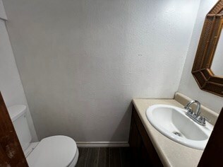 Primary Photo - 730 SW 7th Pl