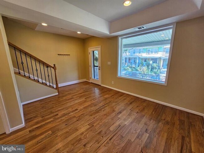 Foto del edificio - 5011 7th Pl NW