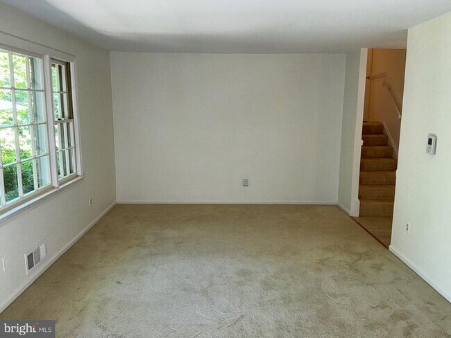 Building Photo - 4701 Red Fox Dr