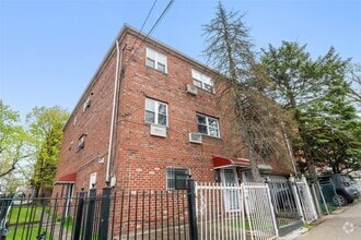 Building Photo - 4392 Carpenter Ave