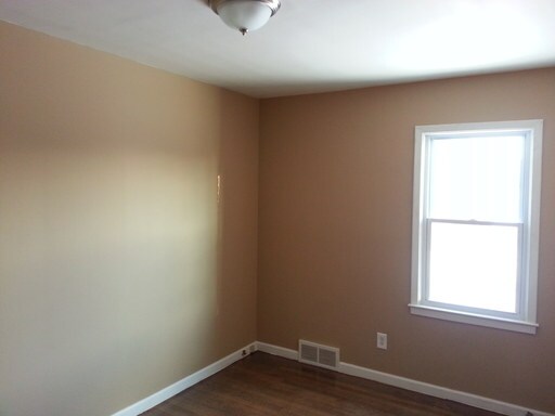 Building Photo - 18014 Stephens Dr