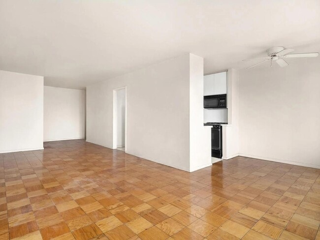 Foto del edificio - 392 Central Prk W