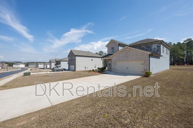 Foto del edificio - 895 Gelderland Dr