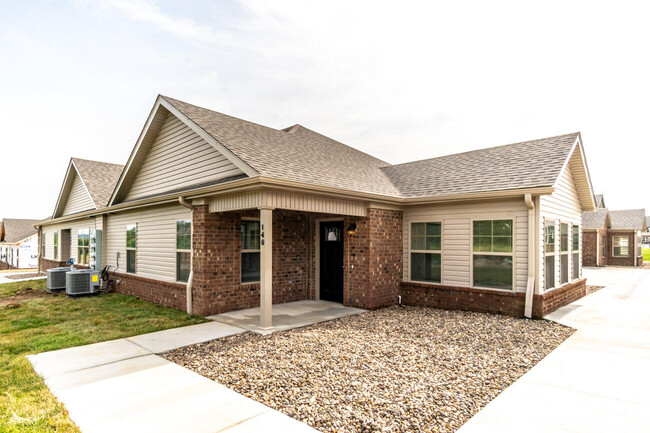 Building Photo - 140 Garden Gate Dr
