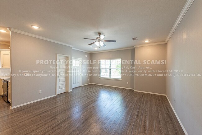 Building Photo - 1284 N Corsica Dr