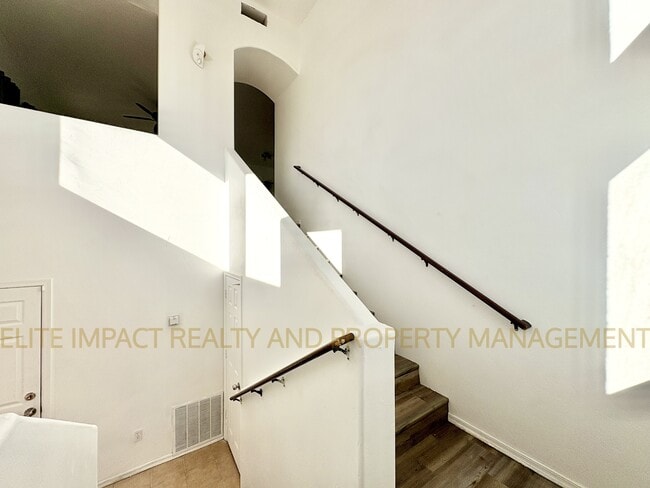 Building Photo - 4995 S Terrain Dr