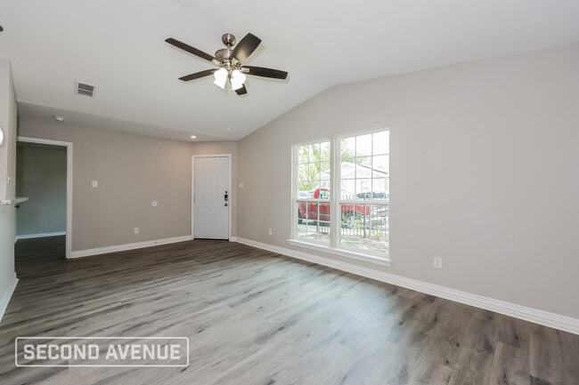 Foto del edificio - 2024 Lewiston Ave