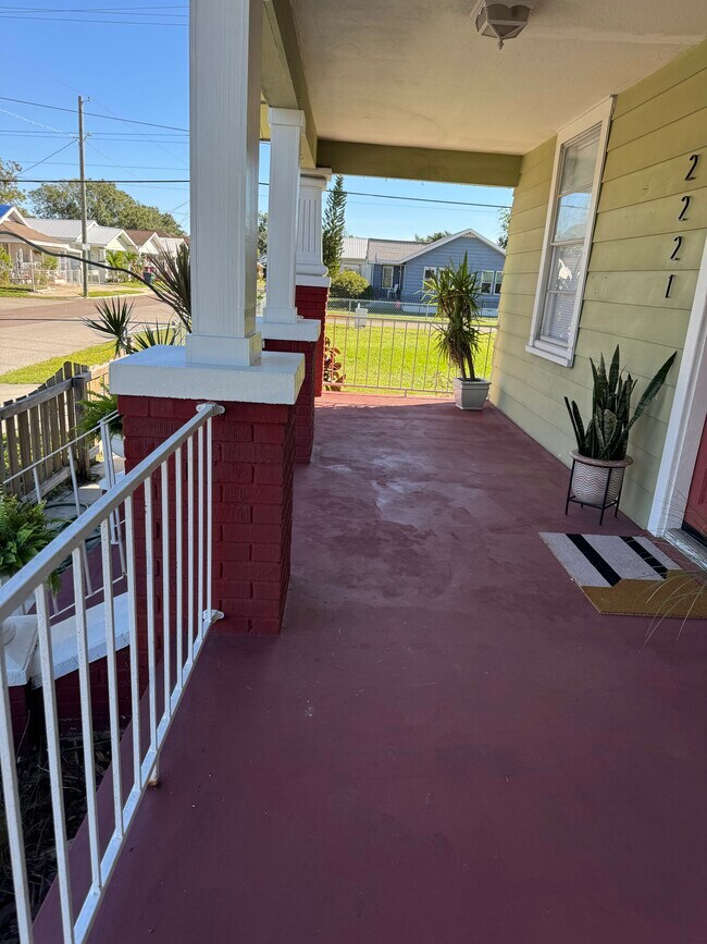 Foto del edificio - 2221 Corrine St