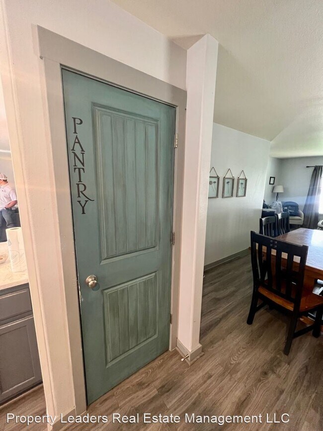 Foto del edificio - 4 br, 3 bath House - 225 NW 28th Street