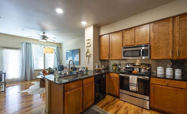 Building Photo - 3 bedroom in Pearland TX 77584