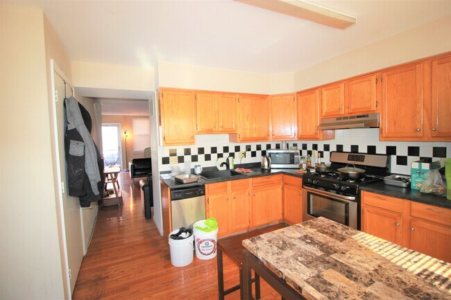 Foto del edificio - 1606 W Diamond St