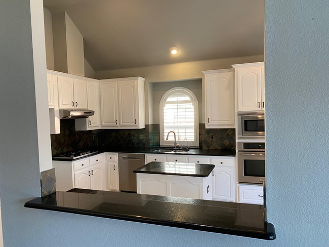 Building Photo - 1120 Coolidge St