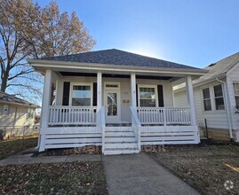 Building Photo - 5736 Lansdowne Ave