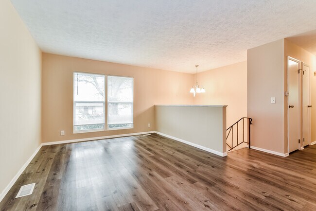 Building Photo - 8703 Montery Rd