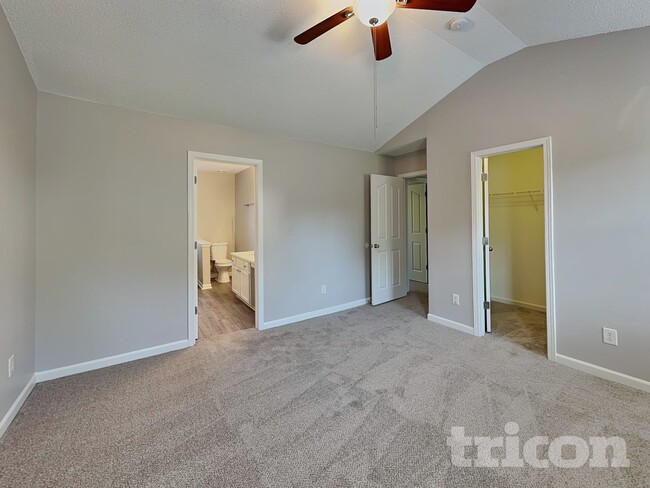 Building Photo - 5940 Briggs Dr