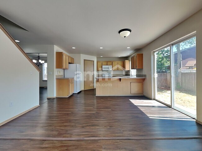 Foto del edificio - 1524 185th St Ct E