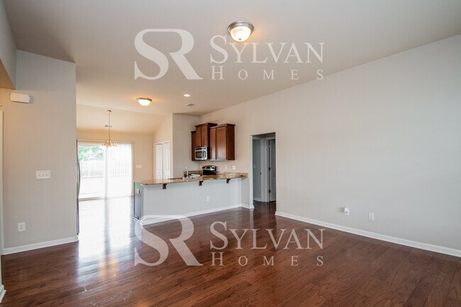 Foto del edificio - Spacious 3BR 2BA Home Awaits You!