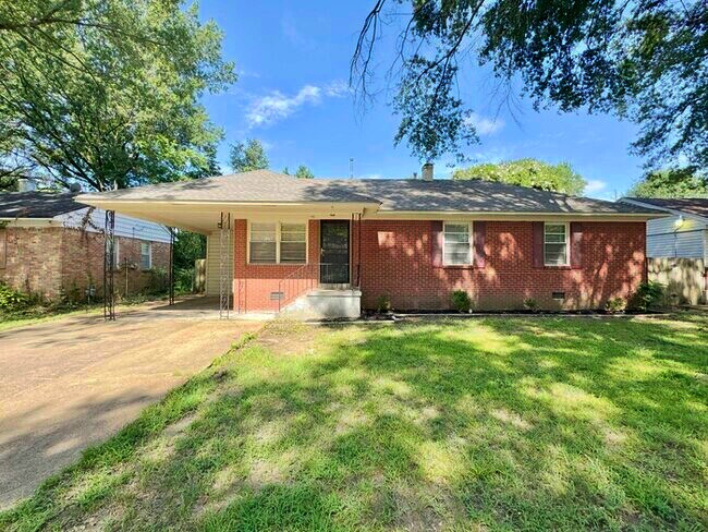 Building Photo - 1795 Cornelia Ln