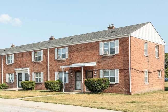 Building Photo - Westbrook Apartments