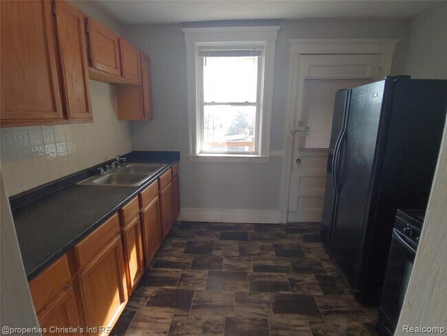 Foto del edificio - 1535 W Canfield St