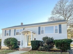 Building Photo - 25 Westmoor Rd